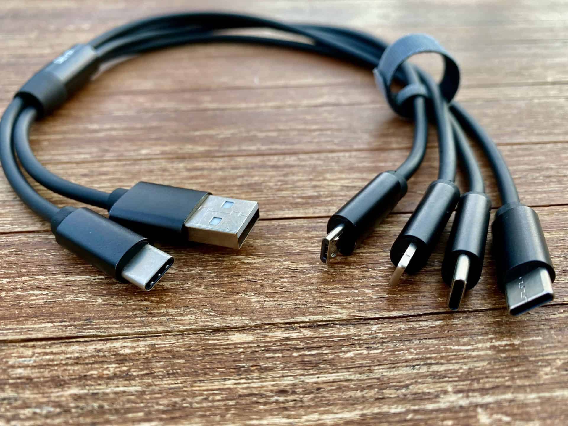 Bestes All-in-one Kabel für Micro-USB, USB-C und Lightning und