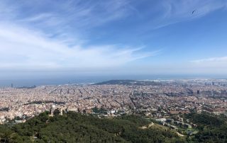 Barcelona Panorama Stadt und Meer
