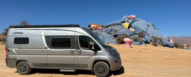 , Camper Offroad Blaue Felsen Marokko Poessl 2Win