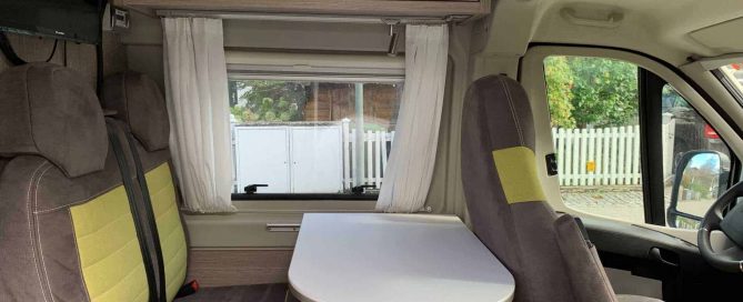 Campervan_Pössl_Wohnbereich