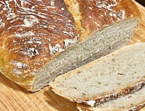 Brot backen im Wohnmobil – Rezept und Hightech-Backform