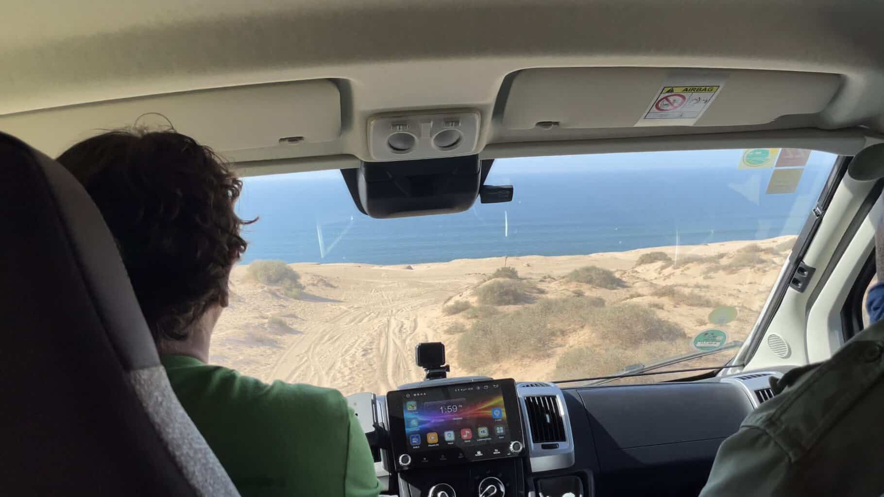 Fahrt durch Sand Fahrt durch Sand