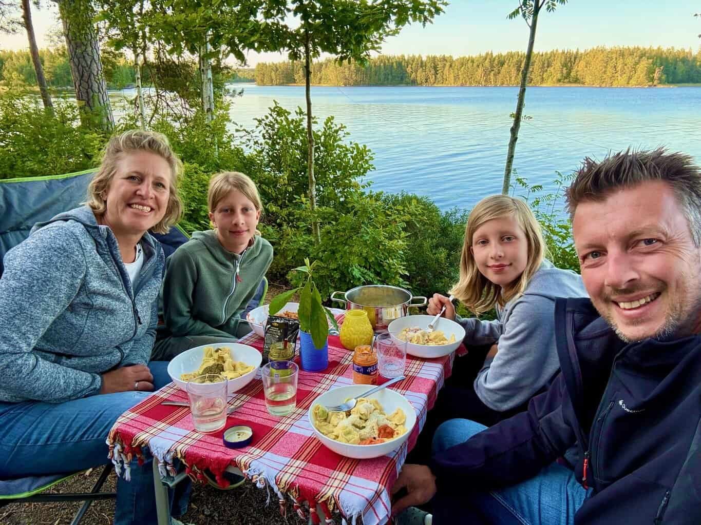 Flo und Family Schwerden , Flo und Family Schwerden