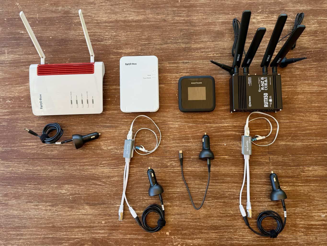 Internet Router Fritzbox 6850 5G 6860 5G Netgear Nighthawk M3 Teltonika RUTX50 Stromversorgung über USB C möglich , Internet Router Fritzbox 6850 5G 6860 5G Netgear Nighthawk M3 Teltonika RUTX50 Stromversorgung über USB C möglich