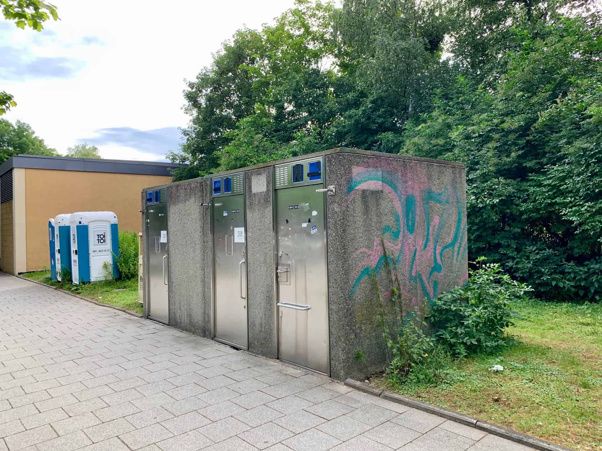 München_Studentenstadt_PR_Parkplatz_Toiletten