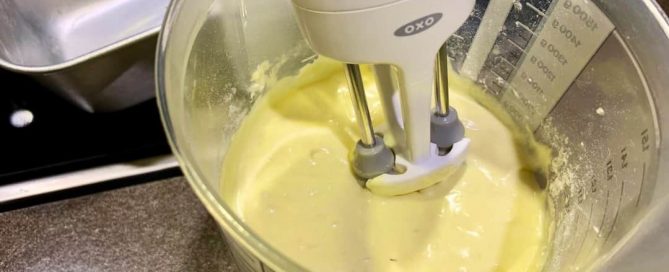 OXO Handmixer Kuchenteig