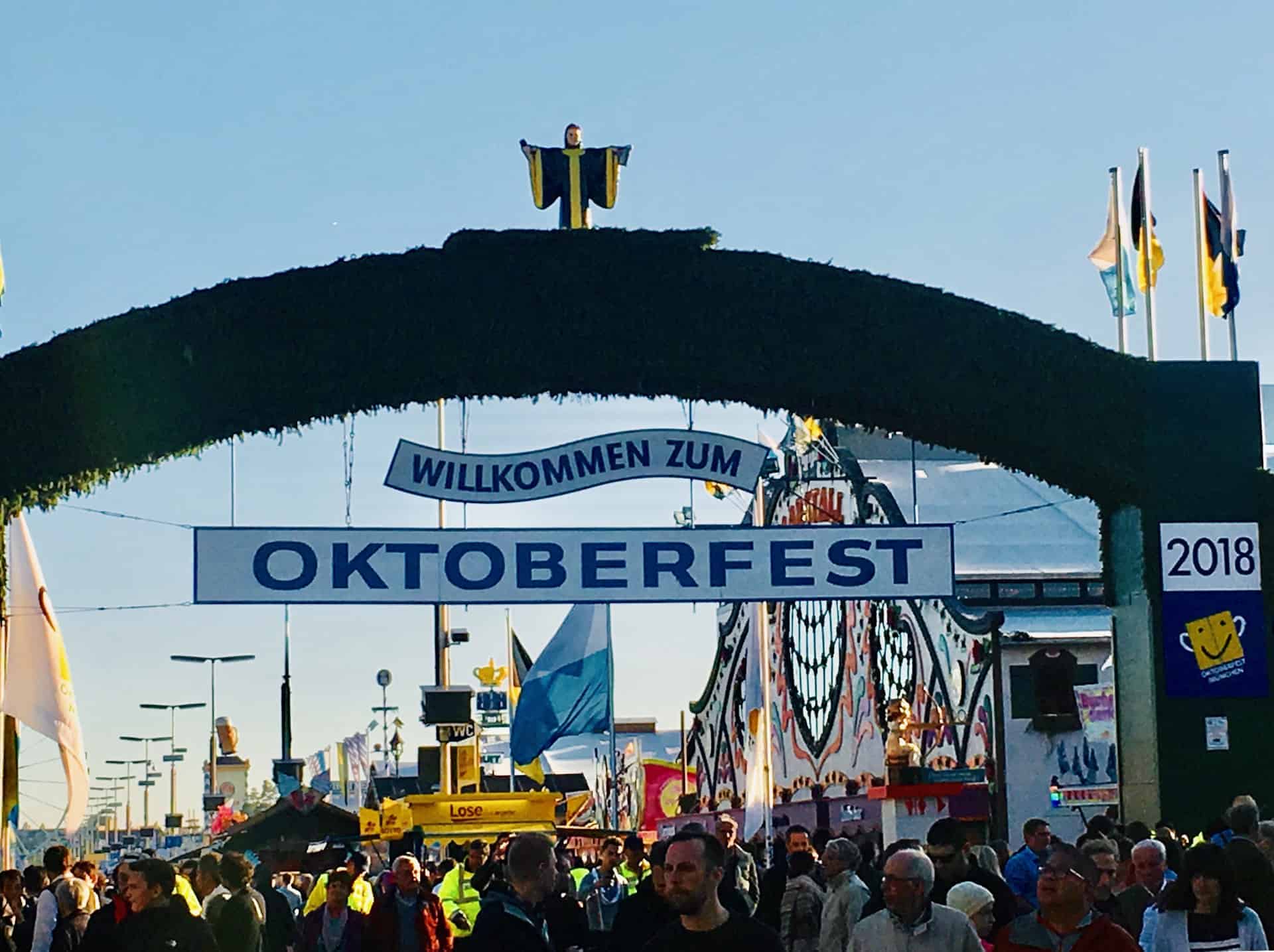 Oktoberfest_Wiesn_Haupteingang