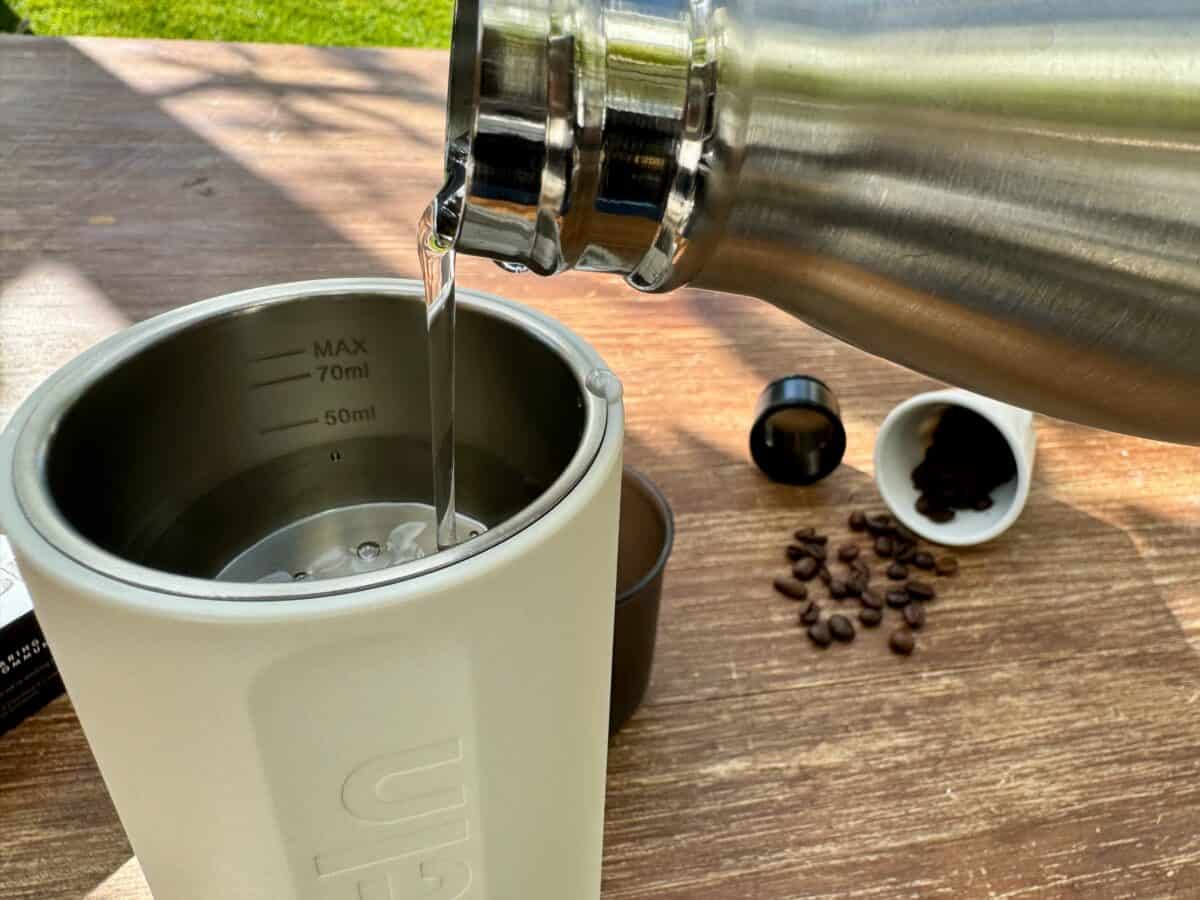 Produktbild von Wapasezyar Tragbare Espressomaschine,12V Elektrische Espressomaschine Mit Selbsterhitzung, USB & Autoladegerät, Erhitzt 80 Ml Kaffee In 5 Minuten, Camping Kaffeemaschine Für Reisen Und Auto Schwarz