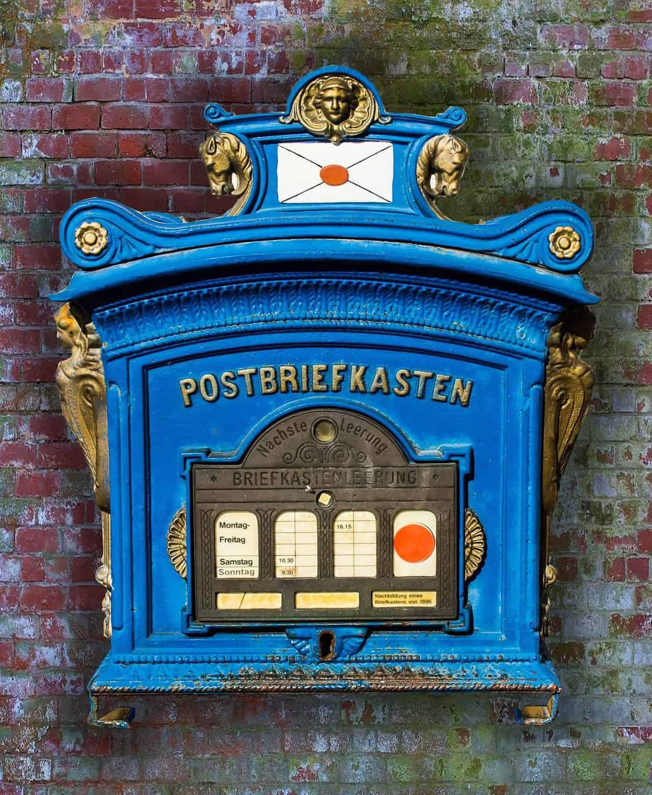Postbriefkasten_blau