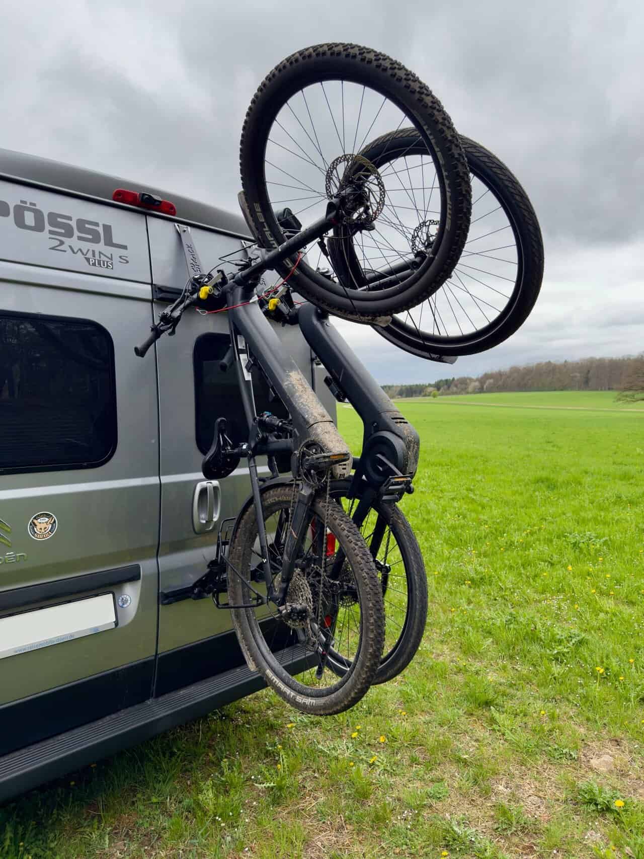 Pushrack E Bikes montiert gross , Pushrack E Bikes montiert gross