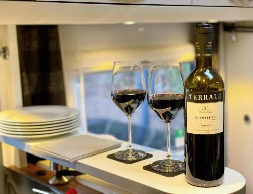 Das perfekte Ablageboard – Kopfstützen weg – Camperboard rein