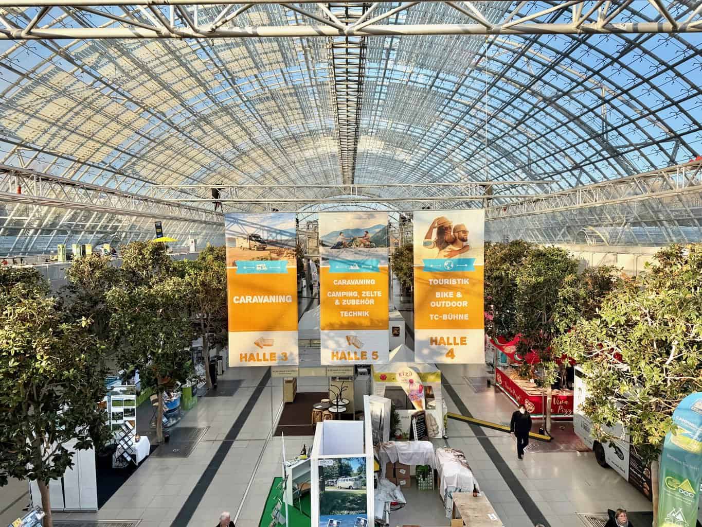 , TC Leipzig Morgenimpression in der Mittelhalle