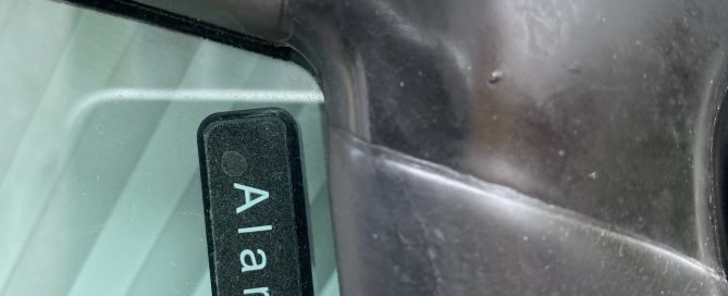 Thitronik_Alarmanlage_Echtscheiben_mit_Sensor_gegen_Einbruch_sichern_Sicht_aussen