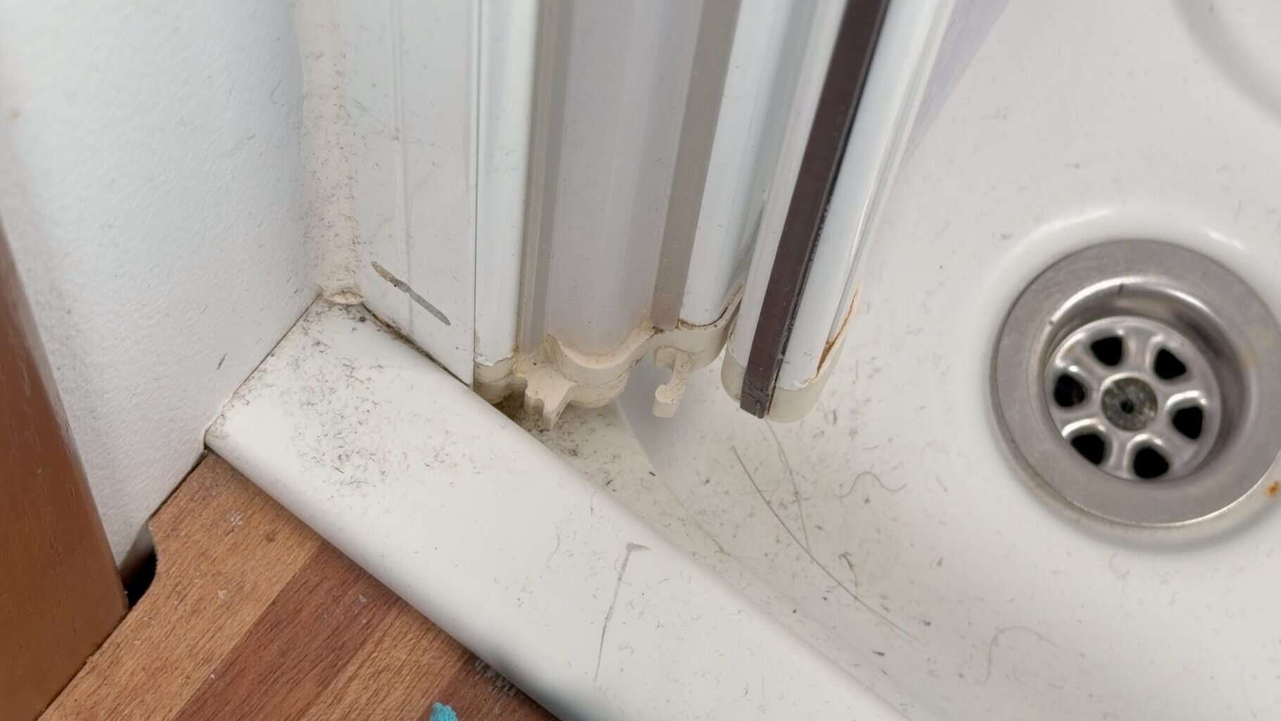 , Wiohnmobil Bad Dusche vorher