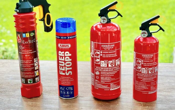 Wohnmobil-Wohnwagen-Auto-Feuerloescher-F-Exx-80C-ABUS-Feuerloeschspray-ABC-2kg-1kg